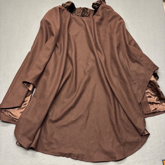 Perfectly Patricia by Patricia Underwood Brown Faux Fur Trimmed Cape Coat - Picture 8 of 11